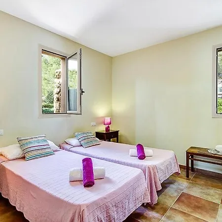 Sleeps 7 Pool Air Con Wifi *